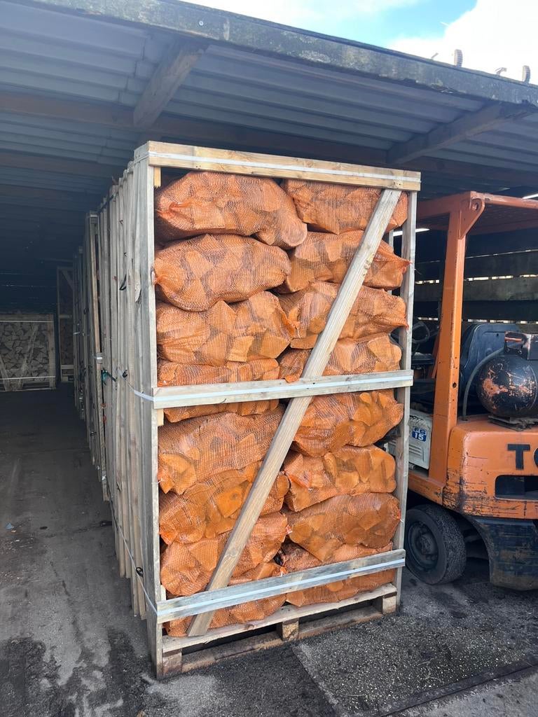 Haardhout los gestort - oven gedroogd en vers